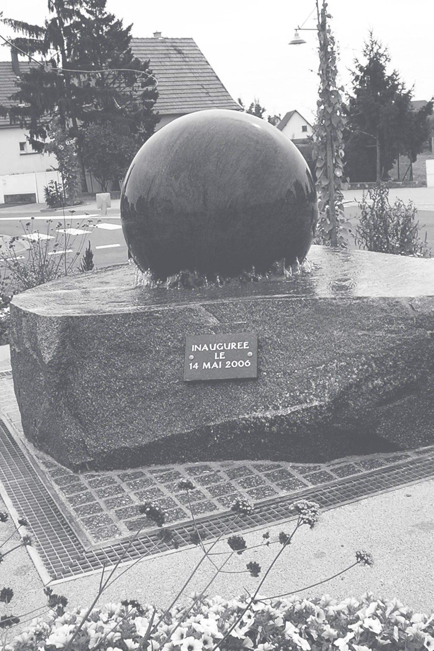 Kusser Kugelbrunnen In Houssen 1C